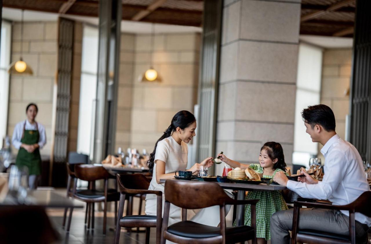 Crowne Plaza Vinh Yen City Centre By Ihg Exterior photo
